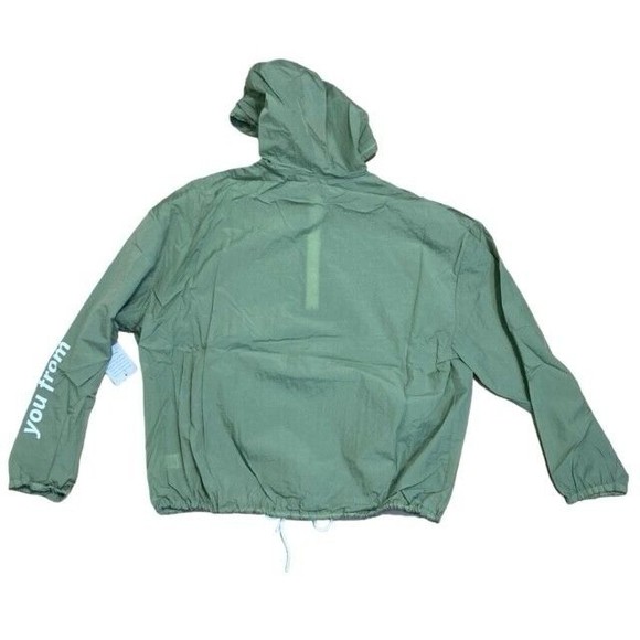 WAYF ’98 Johnny Popover Windbreaker With Front Pocket in Dusty Olive 1X NWT - Picture 4 of 8